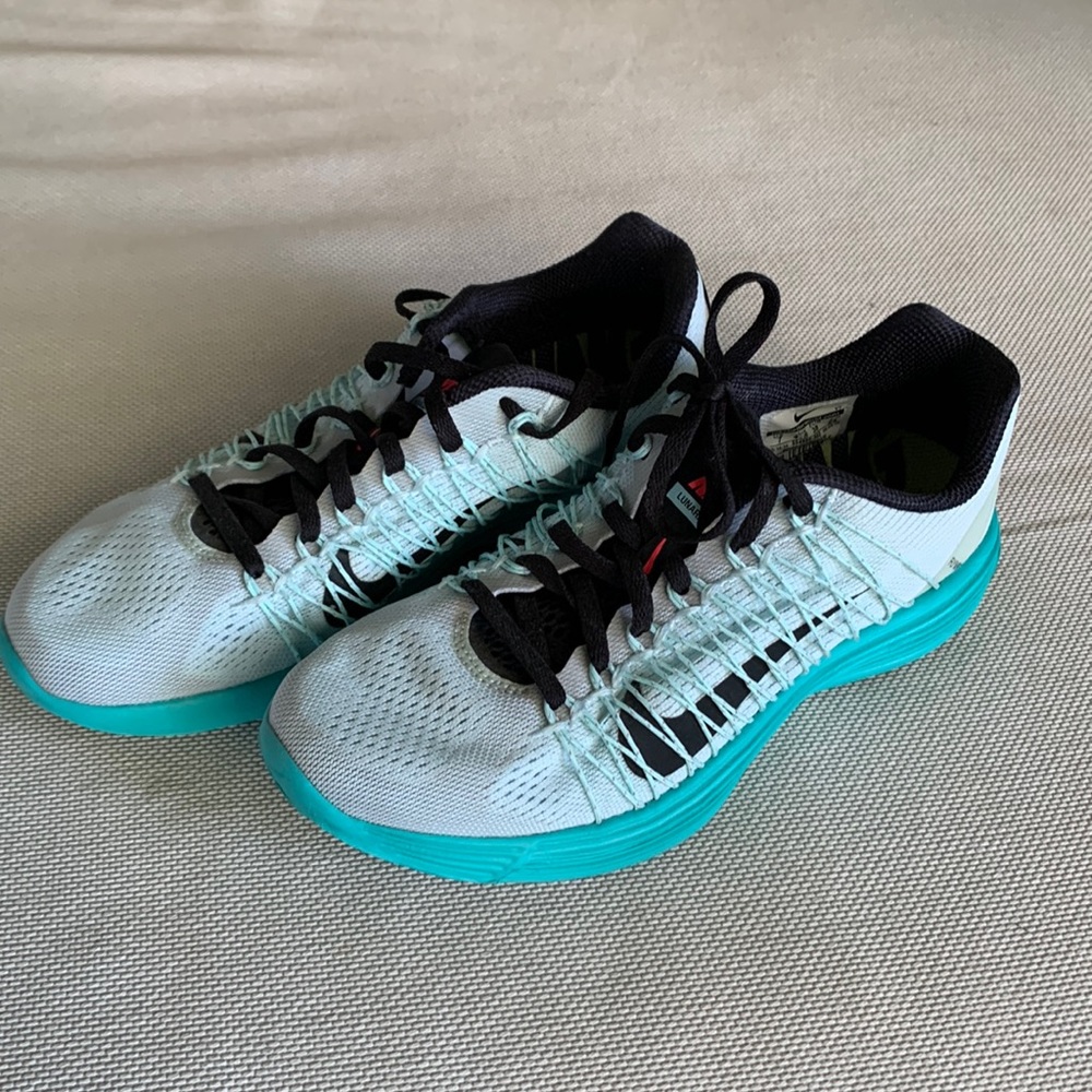 Nike teal Lunarlon shoes, EUC